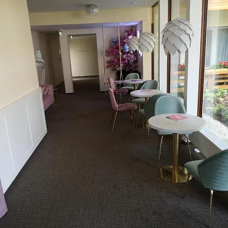 B 101 Apartment *